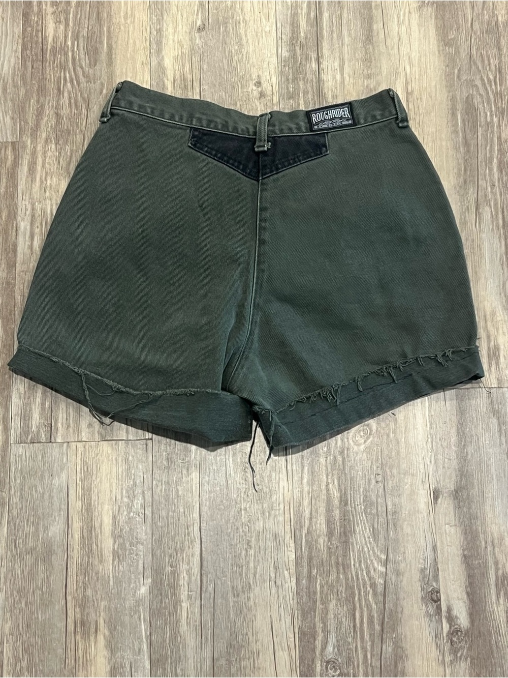 Vintage Roughrider western shorts- size tag says 9/10 but waist is 27 - Picture 2 of 3